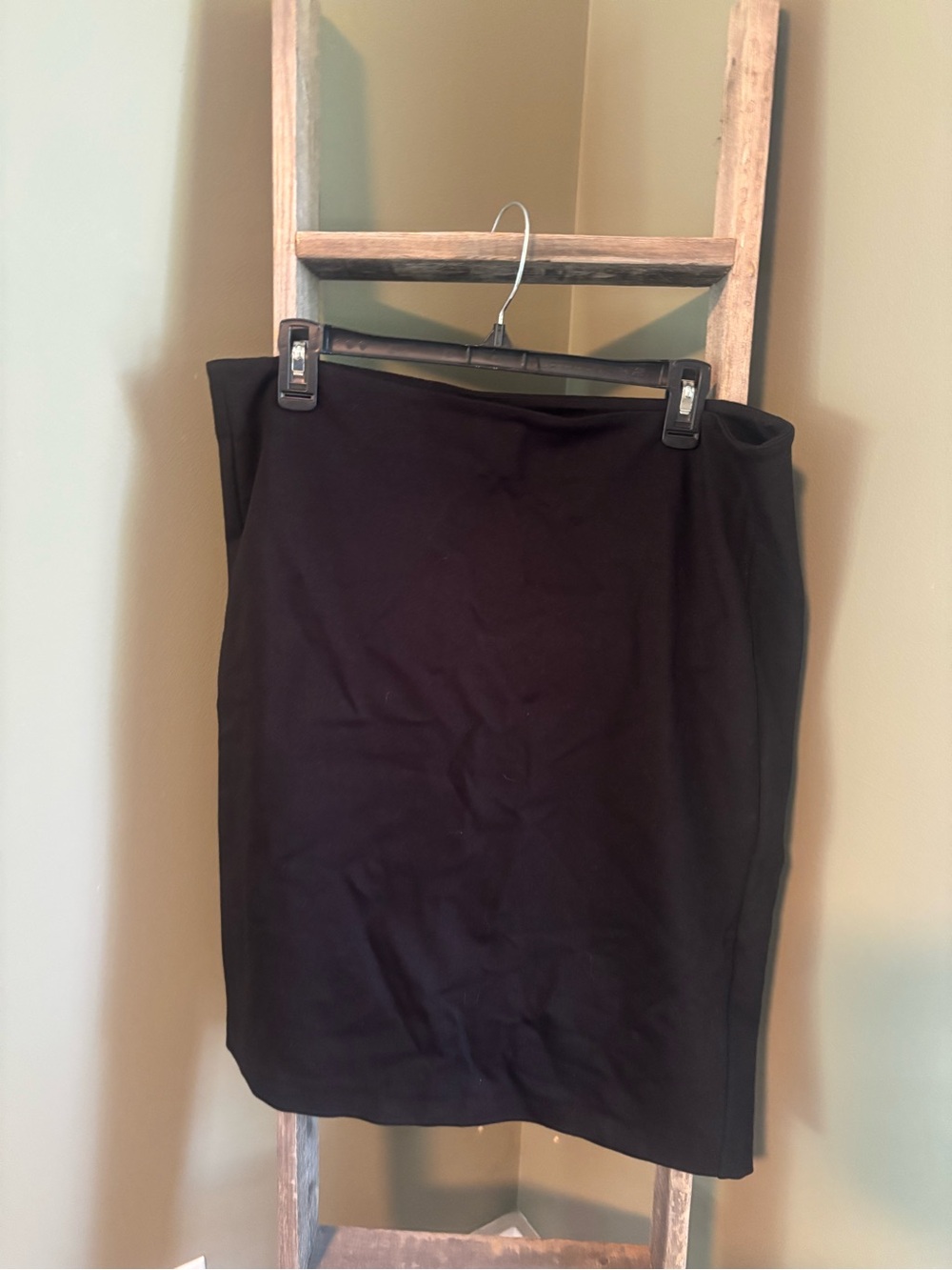 Tahari Pencil Skirt